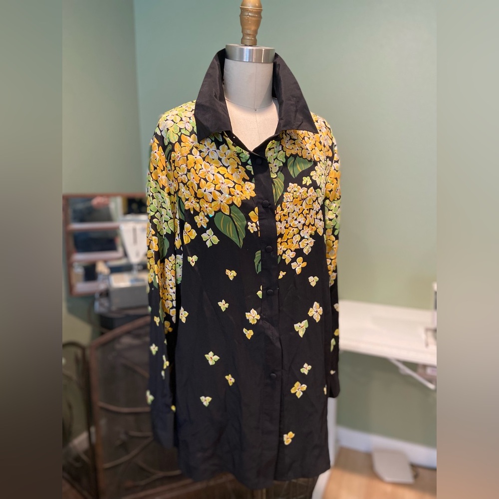 Bob Mackie Wearable Art blouse 100%silk size L